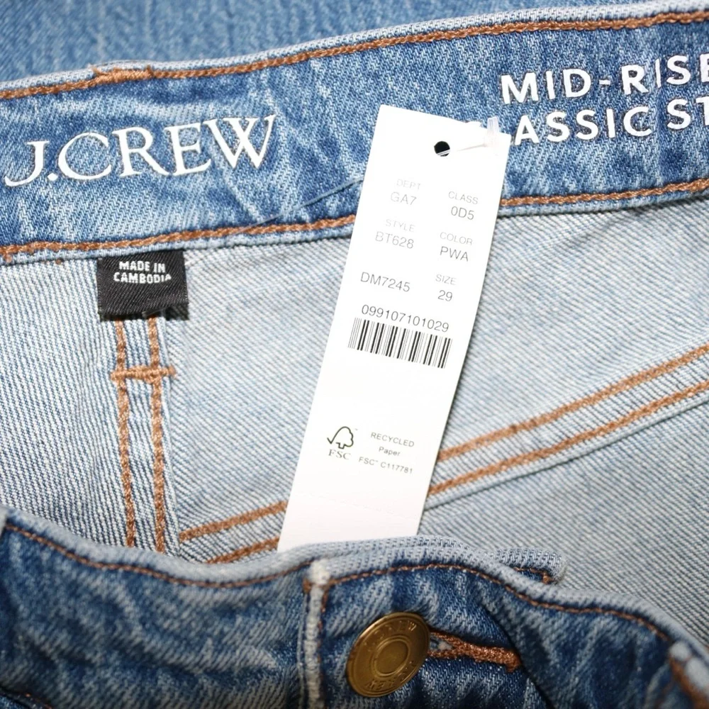 J.Crew Mid-Rise '90s Classic Straight-Fit Jeans in Pheasant Wash - Picture 8 of 12